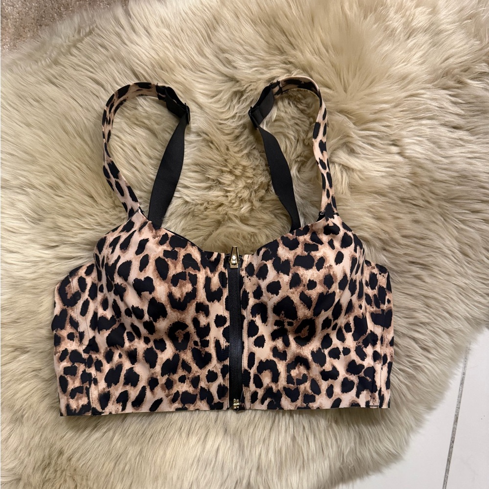 Victoria's Secret Leopard Print Sports Bra